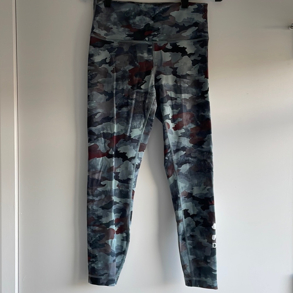 SoulCycle The District Lululemon Wunder Train HR Tight 25"